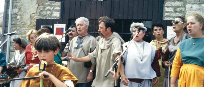 1996-7-27 Marché médiéval à Châteauneuf (1)