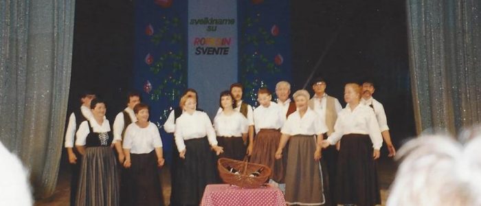 1998-6-13 spectacle au Palais de Varsa à Alytus (2)